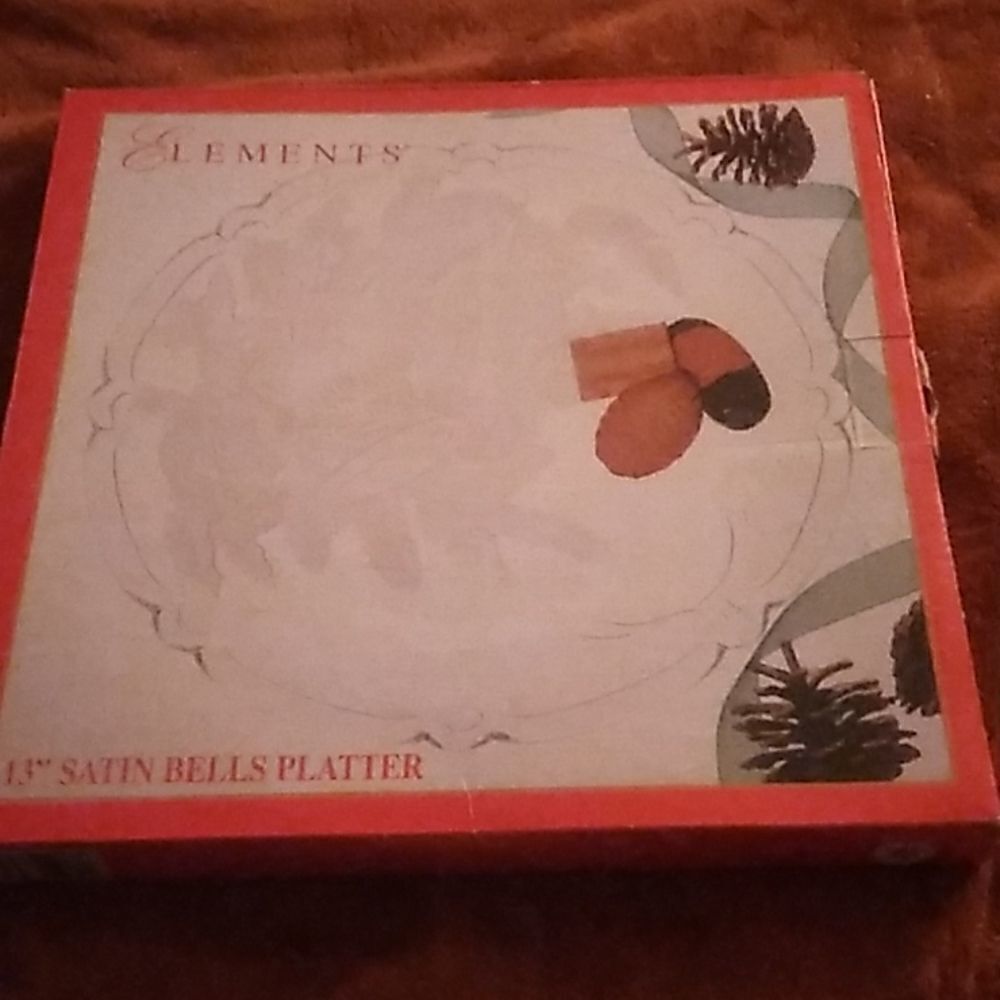 Satin Bells Platter 